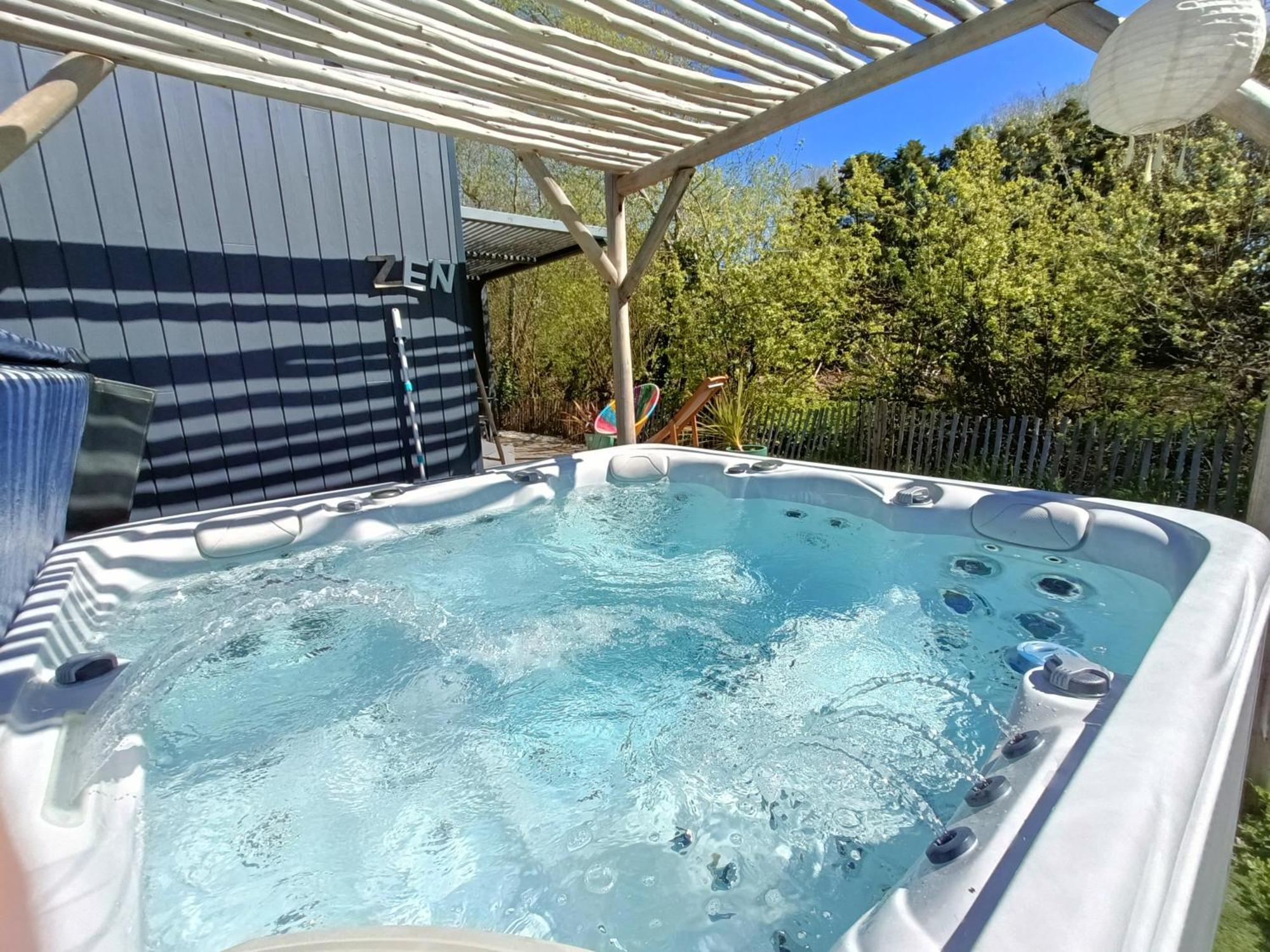 Apb Spa Locations Avec Jacuzzi Privatif Saint-Jean-de-Monts Exterior foto